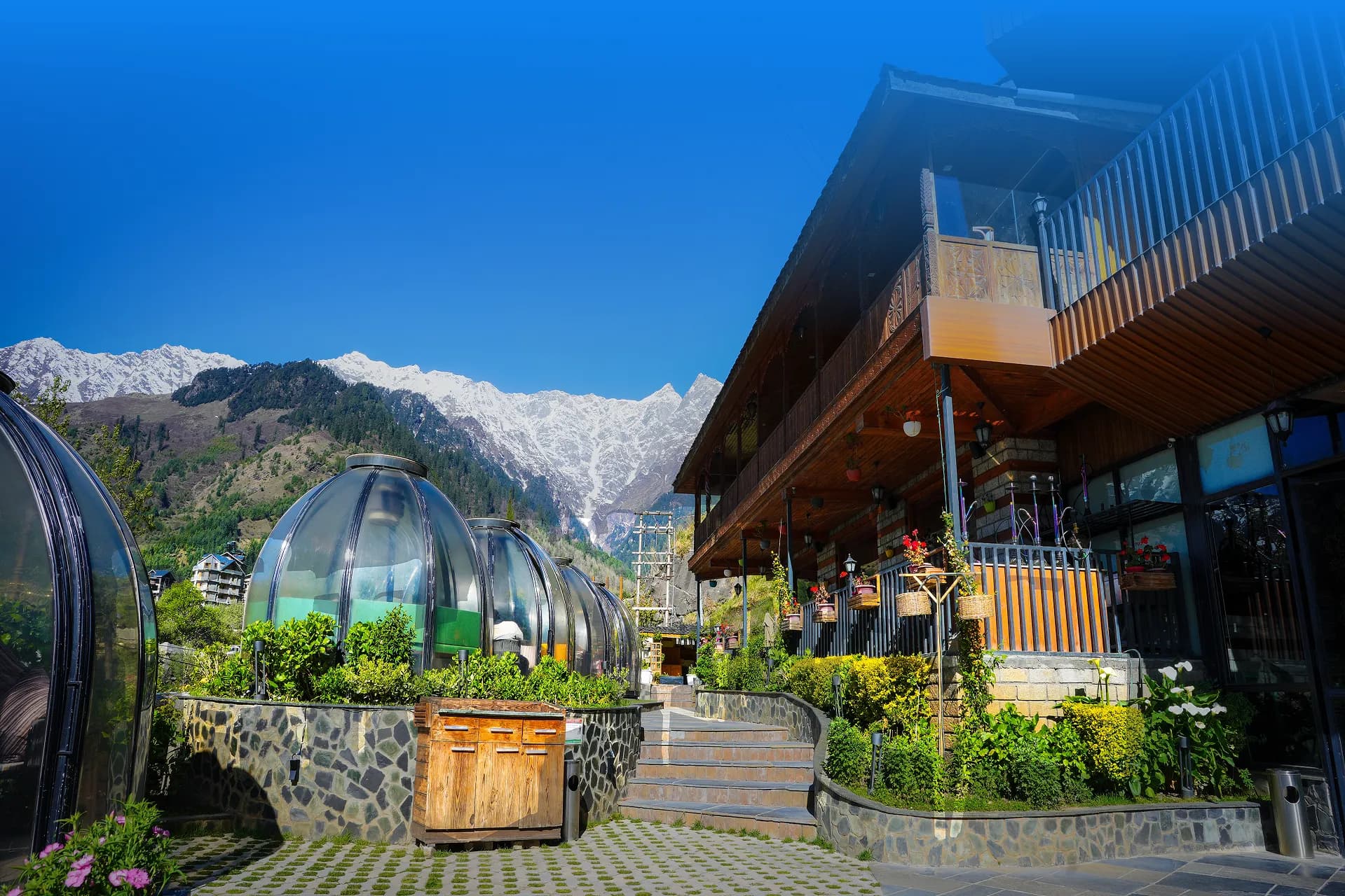 Igloo at Manali Burans